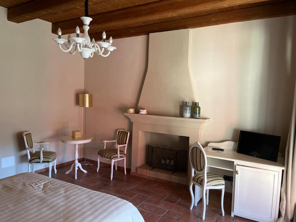 Agriturismo Il Torriglione La Morra Buitenkant foto